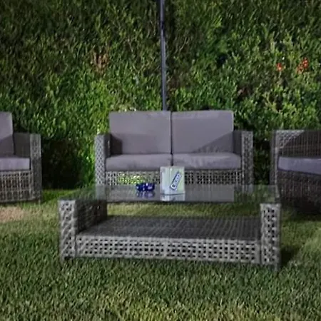 The King Bed & Breakfast Acconia