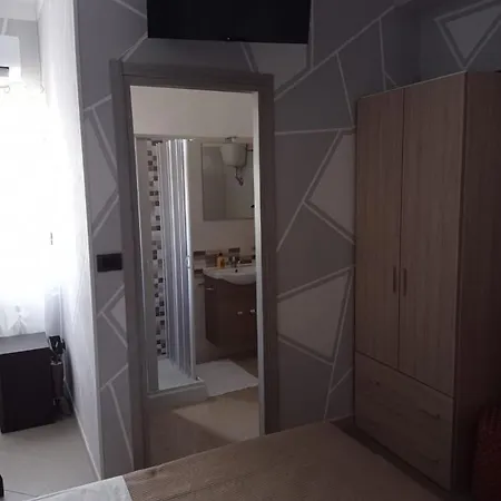 The King Nocleg ze śniadaniem