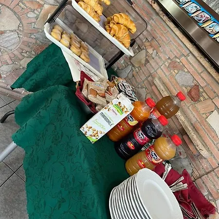 Nocleg ze śniadaniem The King Acconia